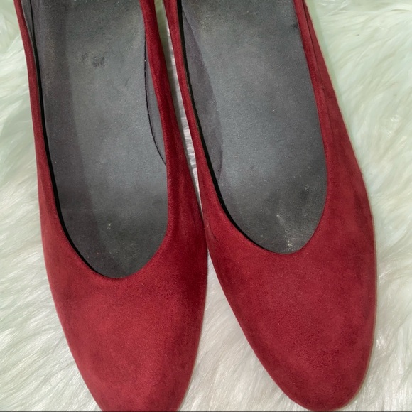 Stuart Weitzman red wedges suede shoes.Size 7 - Picture 8 of 11
